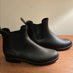 Dirty Laundry Black Ankle Boots